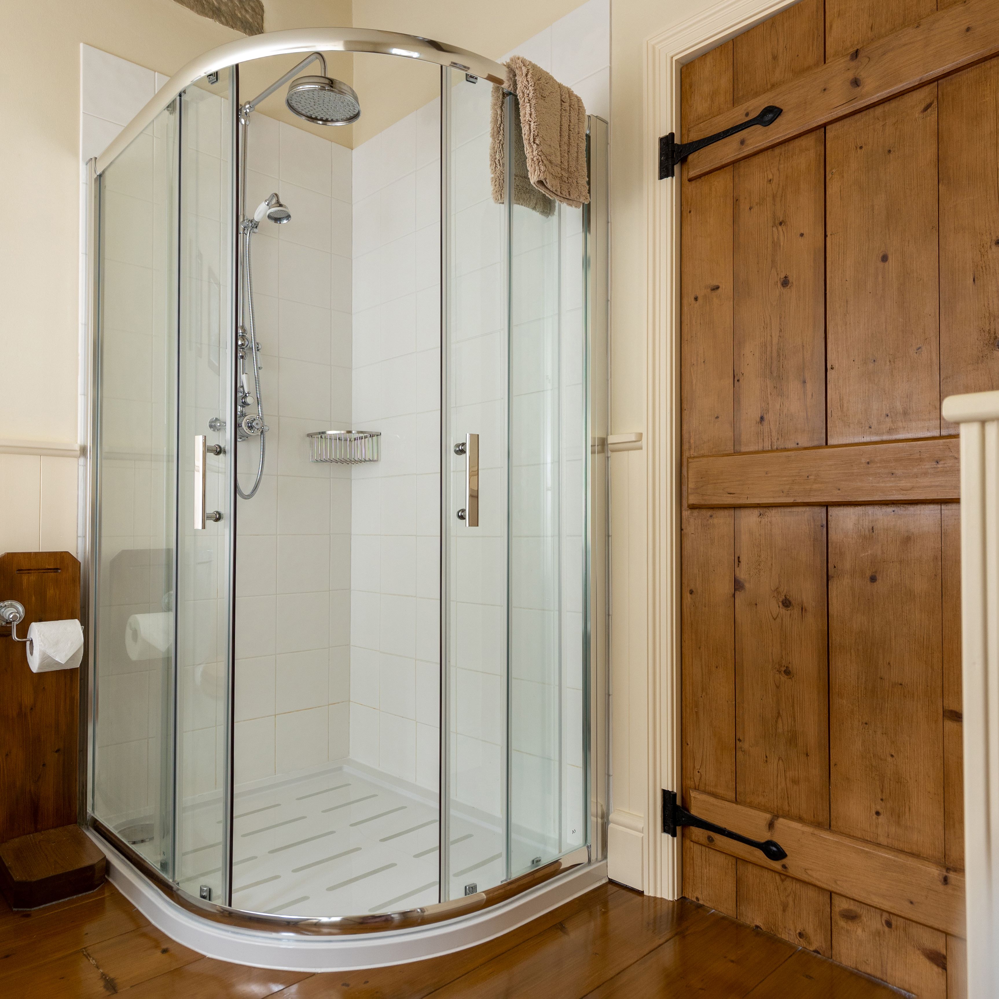 Shower with large glass enclosure